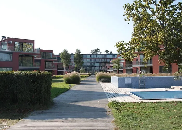Gemini Superior & Yacht Apartament Balatonlelle